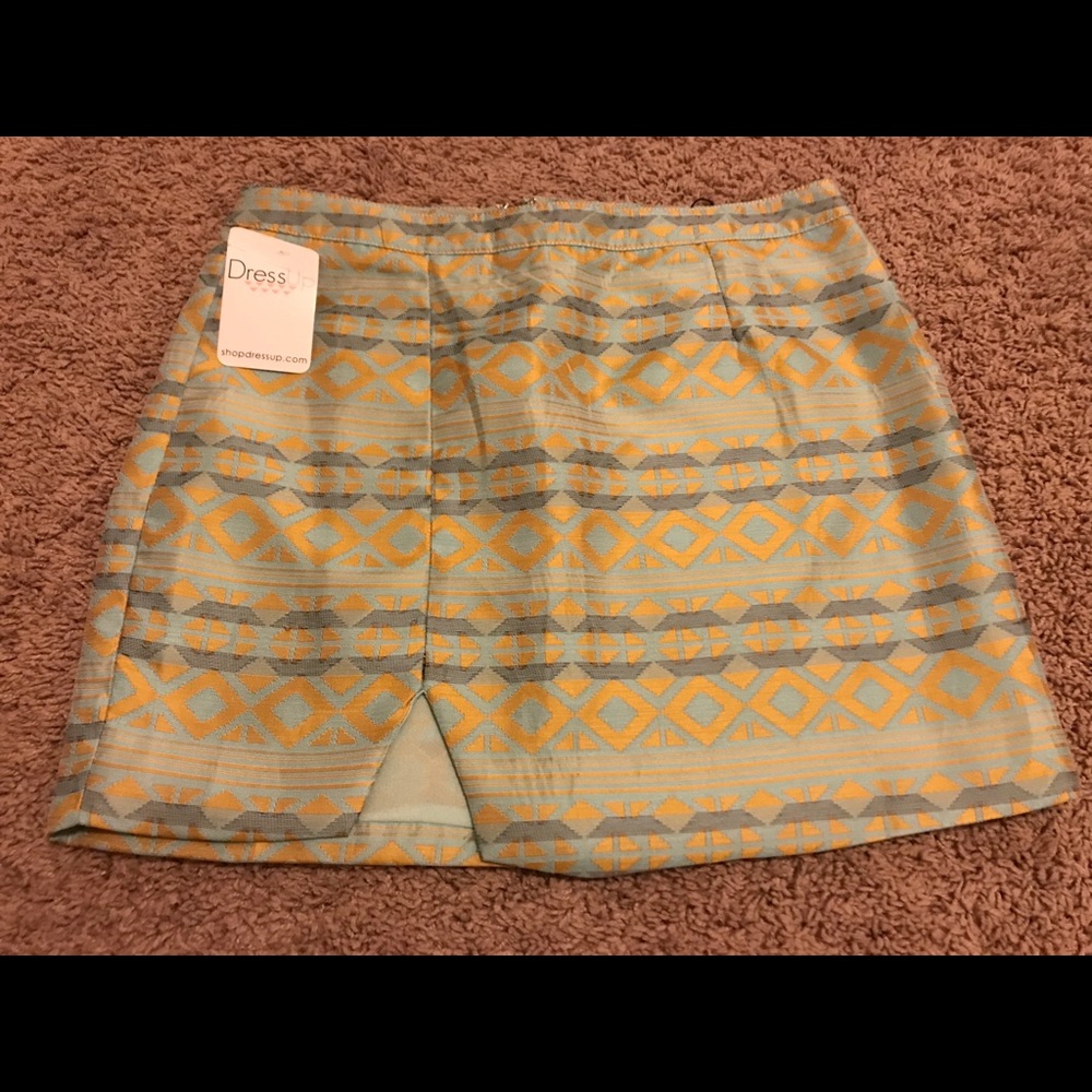 Dress Up Aztec Print Skirt Size Small